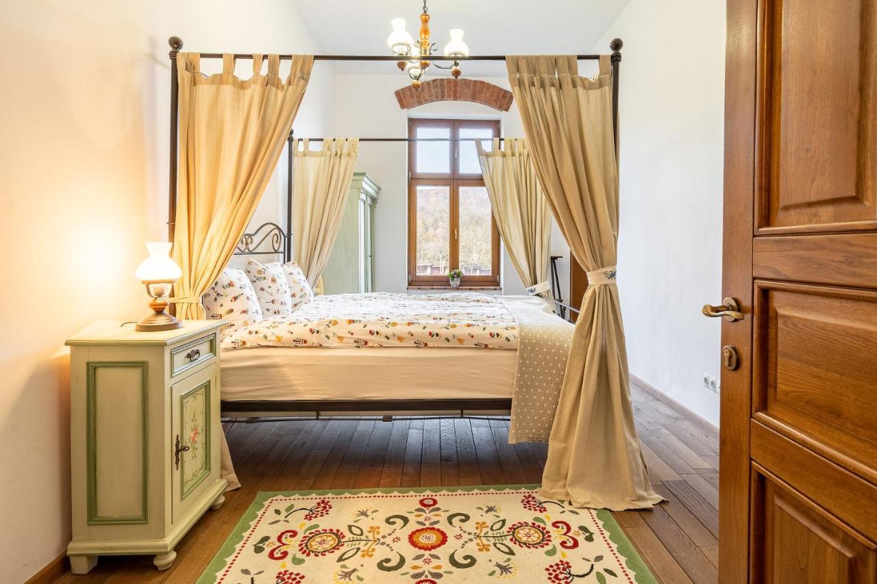 Casa Kraus Hotel Crit Ngoại thất bức ảnh