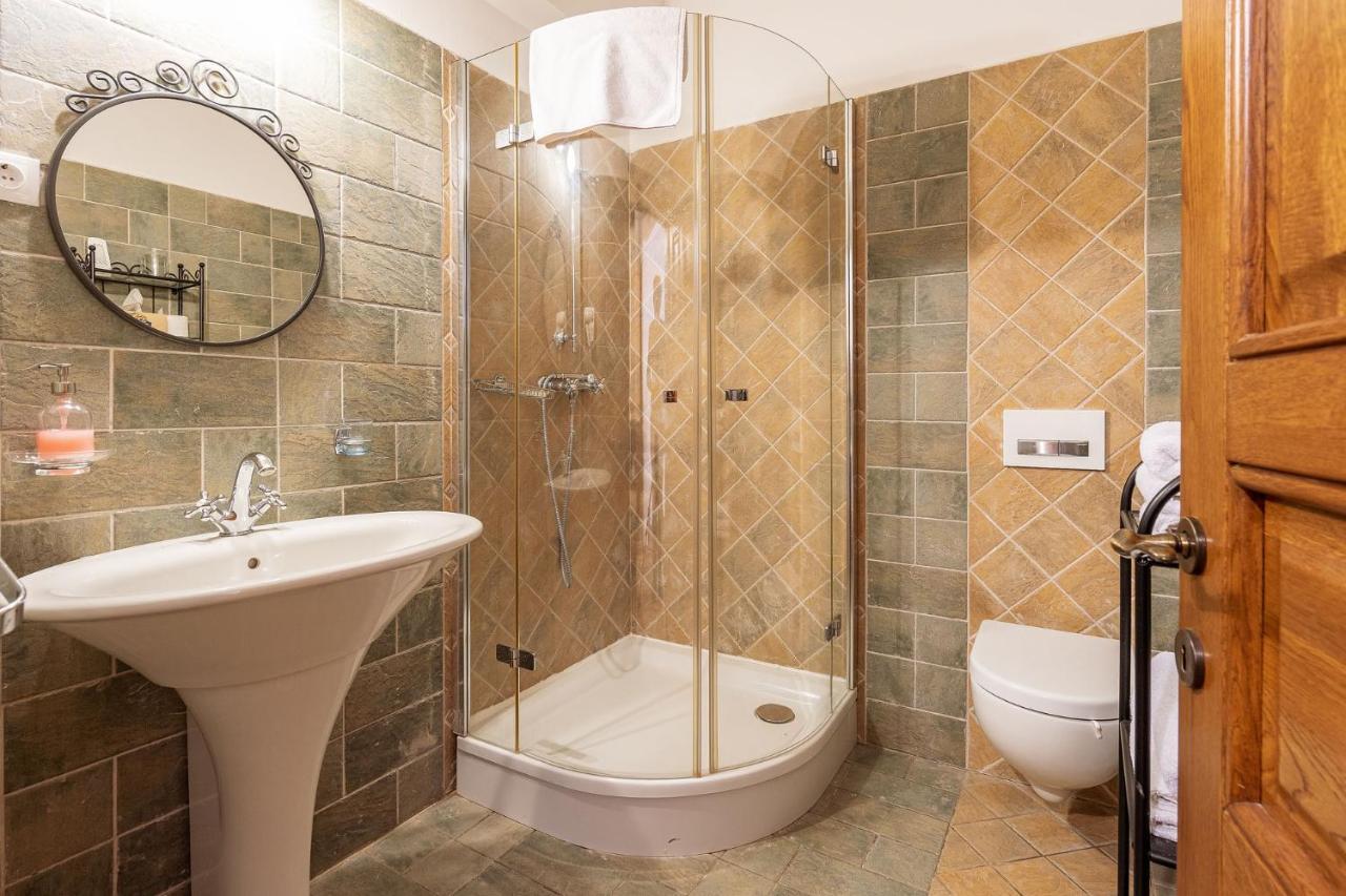 Casa Kraus Hotel Crit Ngoại thất bức ảnh